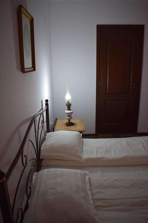Sara, Alba Alba Iulia Ngoại thất bức ảnh