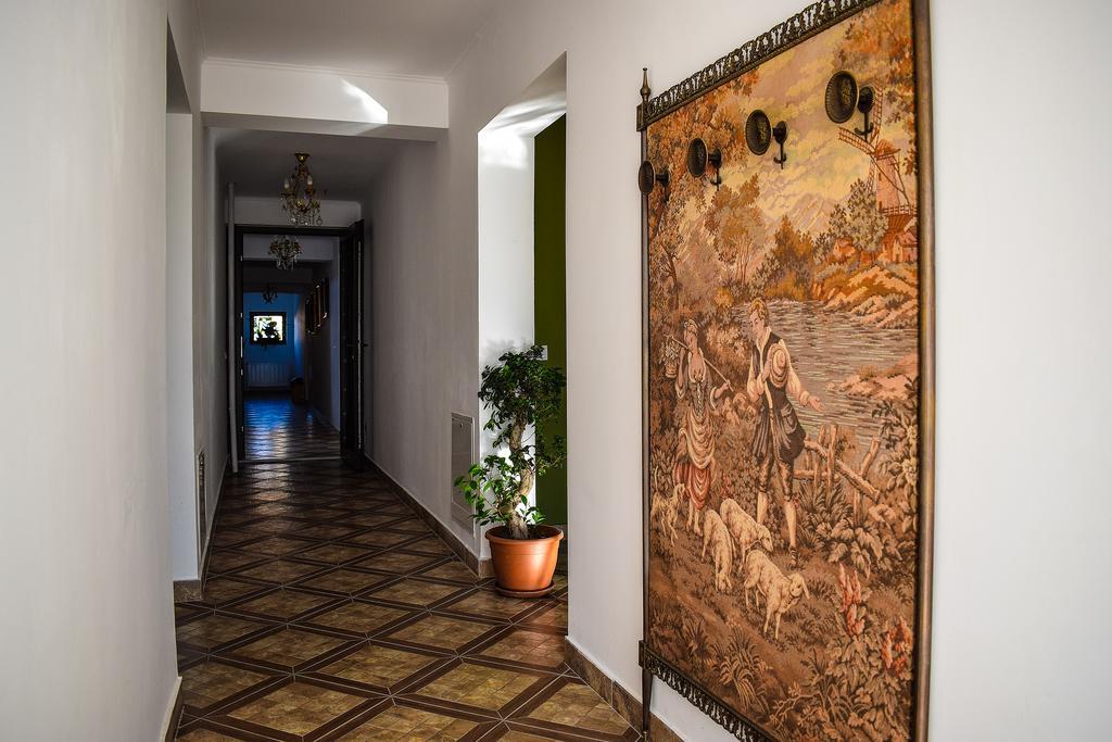 Sara, Alba Alba Iulia Ngoại thất bức ảnh