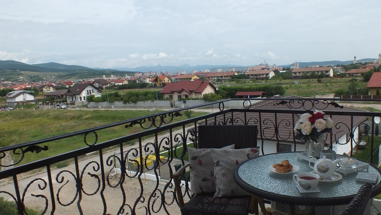 Sara, Alba Alba Iulia Ngoại thất bức ảnh